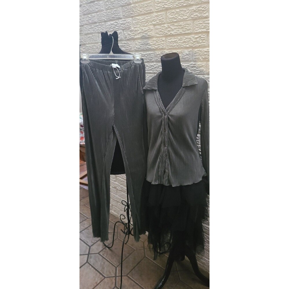 Gilli Women's Grey Poly 2pc Size S Long Sleeve Cozy Compfy